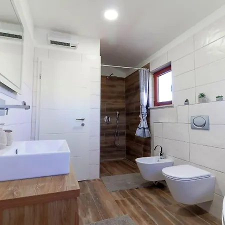 Beautiful Kadore With Pool In Porec Villa *